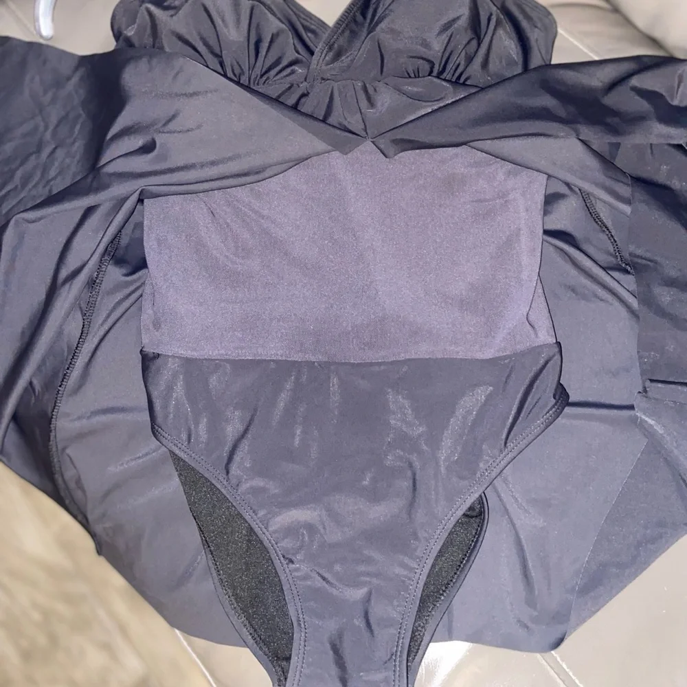 Nicole Miller swimsuit Dress - Picture 9 of 9